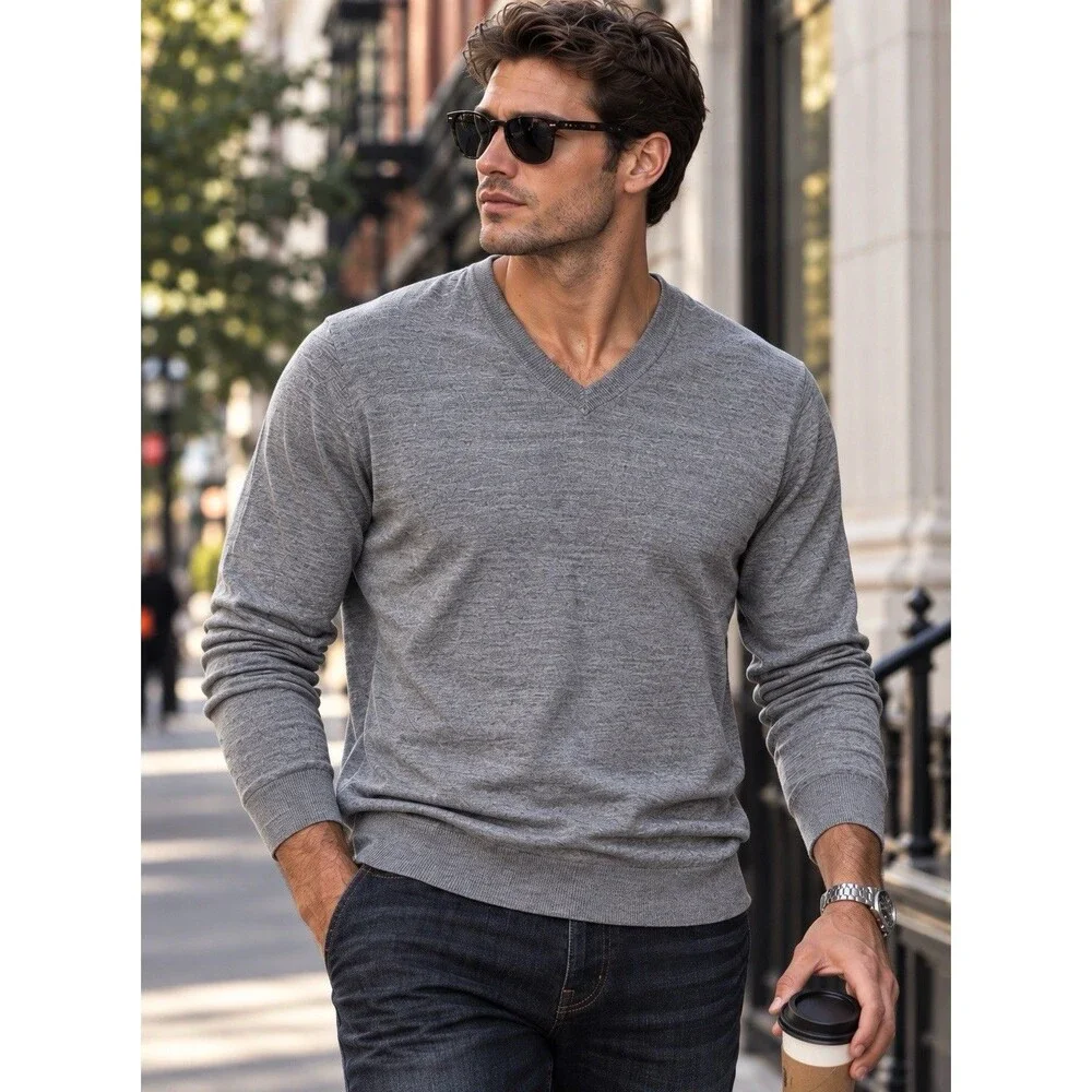 J Crew V Neck Sweater Mens XL 100% Merino Wool Gray Lightweight Preppy AD337